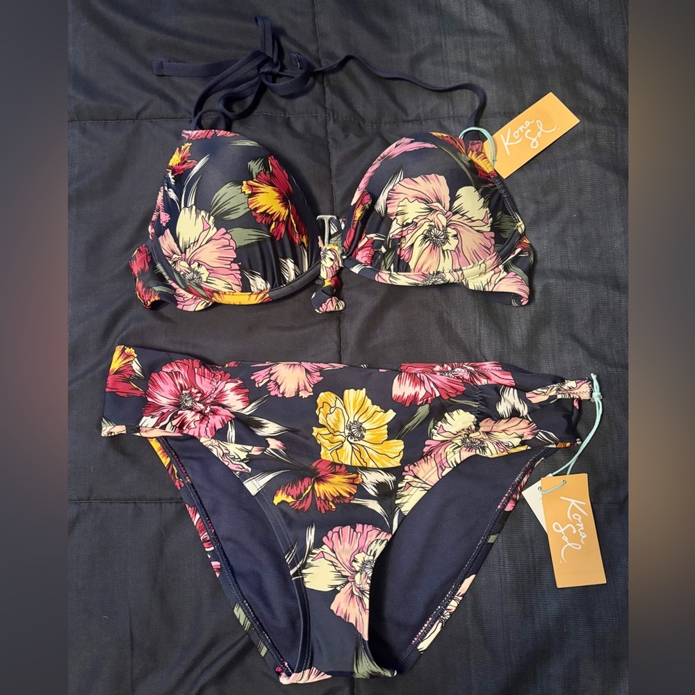 NWT New Kona Sol Navy Floral two piece bikini size Medium